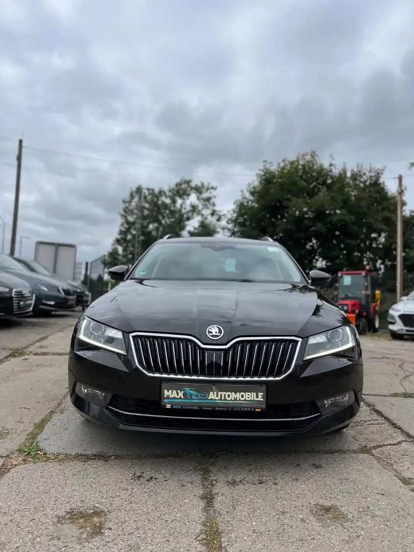 Skoda Superb Combi Style Braun - 1