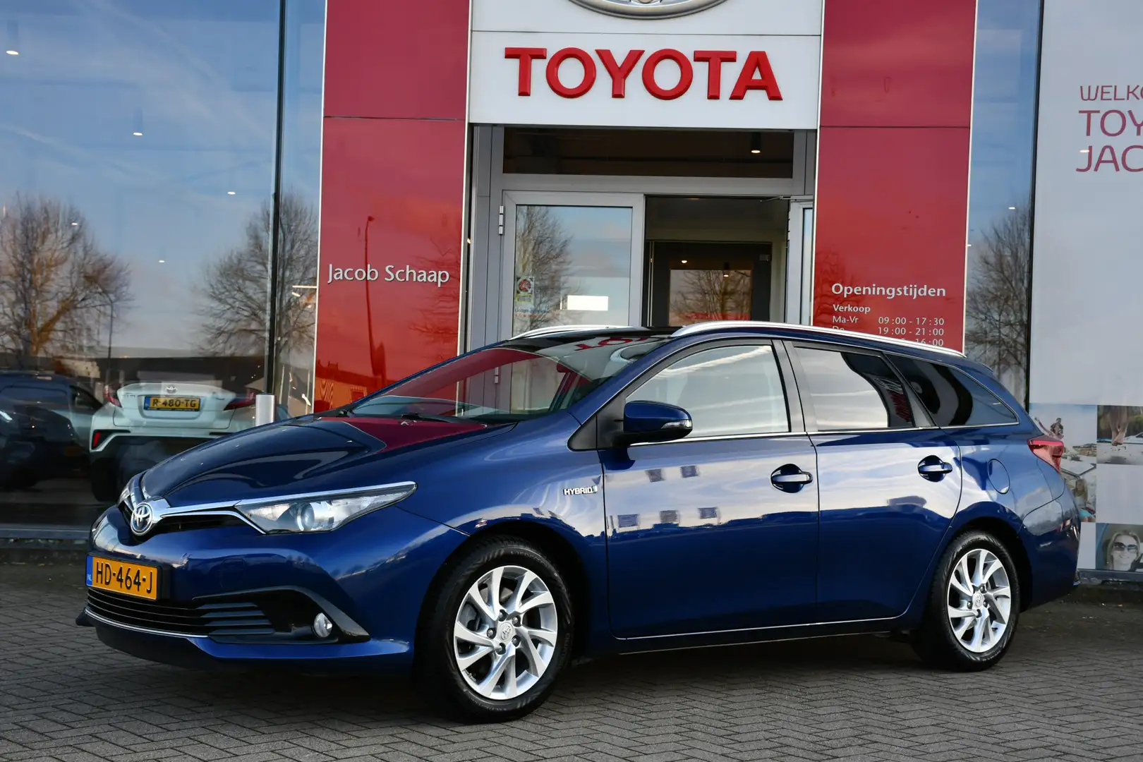 Toyota Auris Touring Sports 1.8 Hybrid Lease Pro Automaat 136pk Bleu - 1