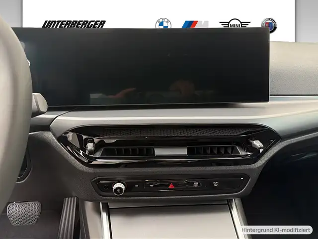 BMW 4 Series view 8
