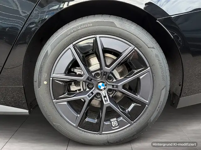 BMW 4 Series view 6