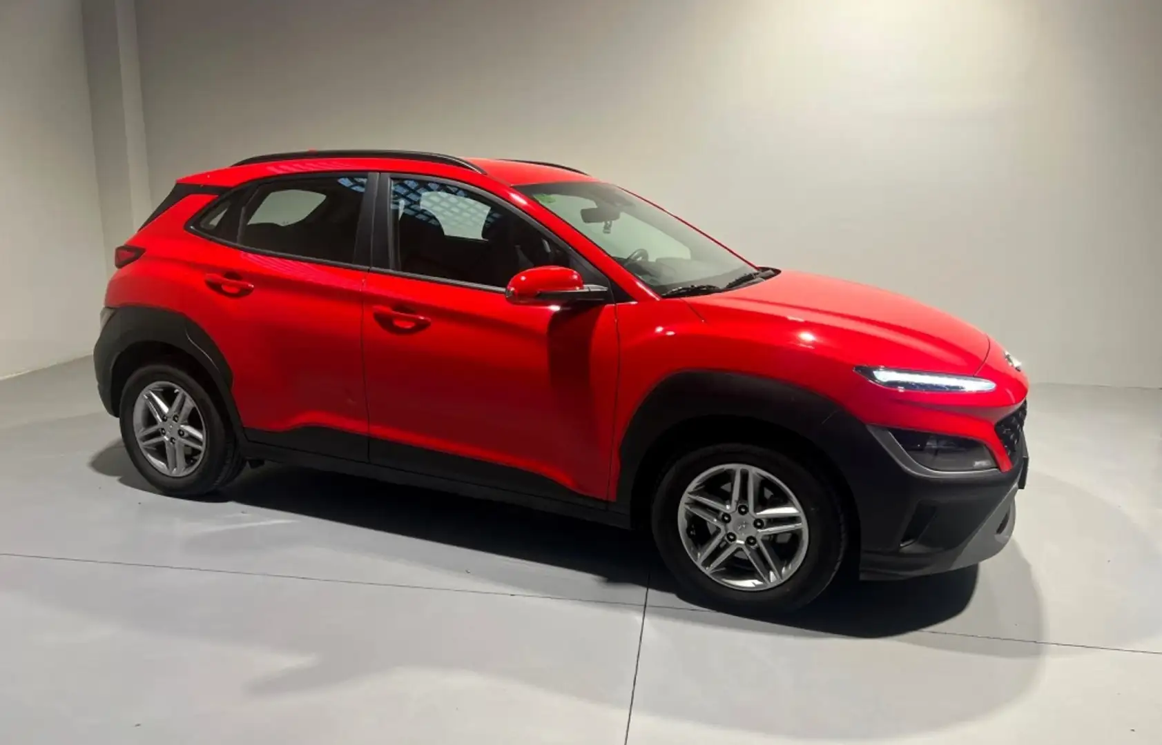 Hyundai KONA 1.0 TGDI DT Maxx 4x2 Rojo - 1