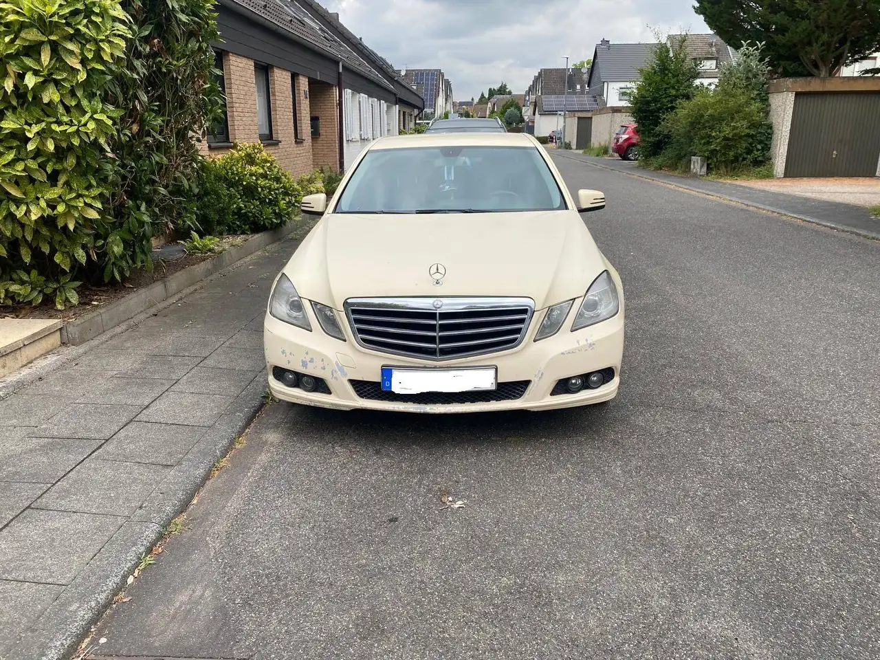 Mercedes-Benz E 200
