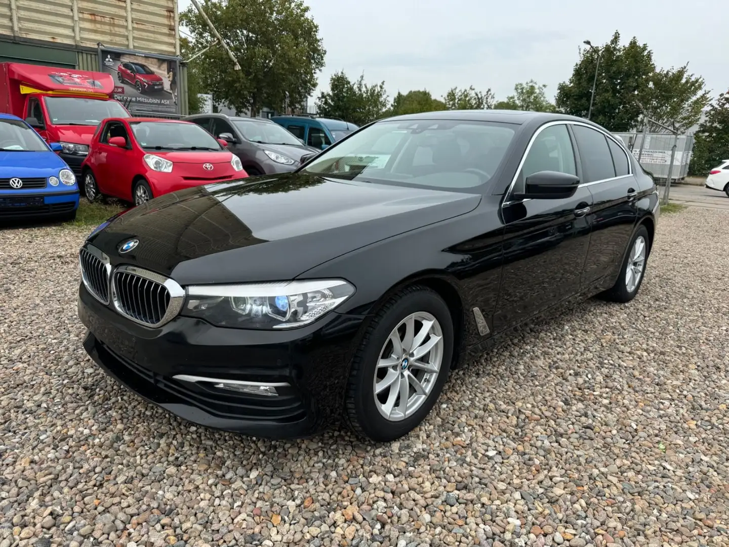 BMW 520 d Lim.*LED*KEYLESS*1.Hand*Schiebedach* Noir - 1