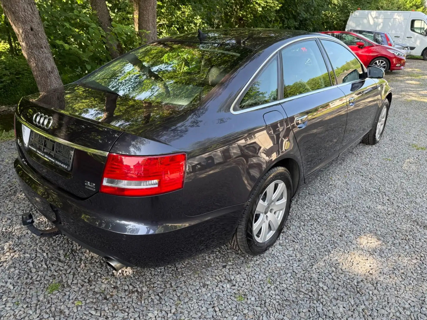 Audi A6 Lim. 3.2 FSI quattro voll !!! Grau - 2