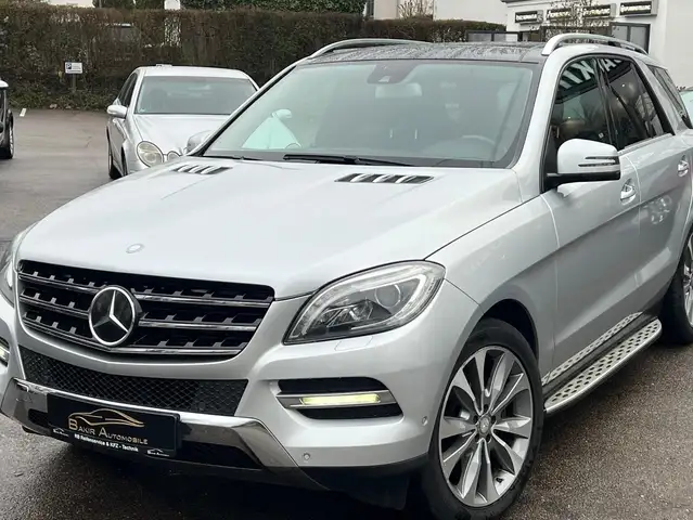 Mercedes-Benz ML 350 ML 350 CDI Bluetec*Pano*Standheizung*Key-Go*Kamera