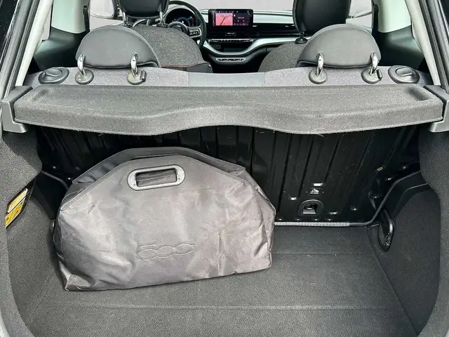 Fiat 500e view 10