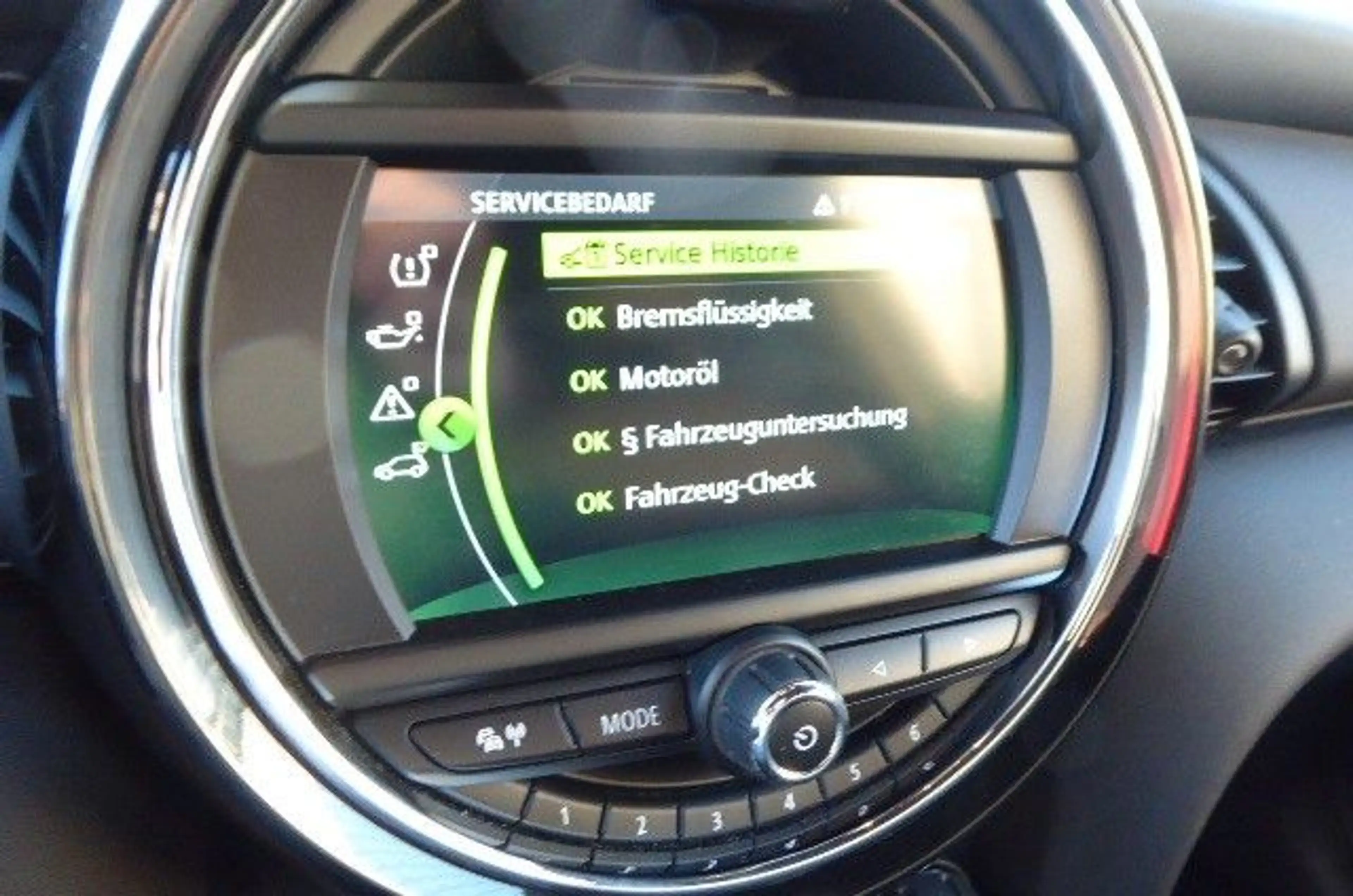 MINI One Scheckheft Sitzheizung Allwetterbereifung — photo 10