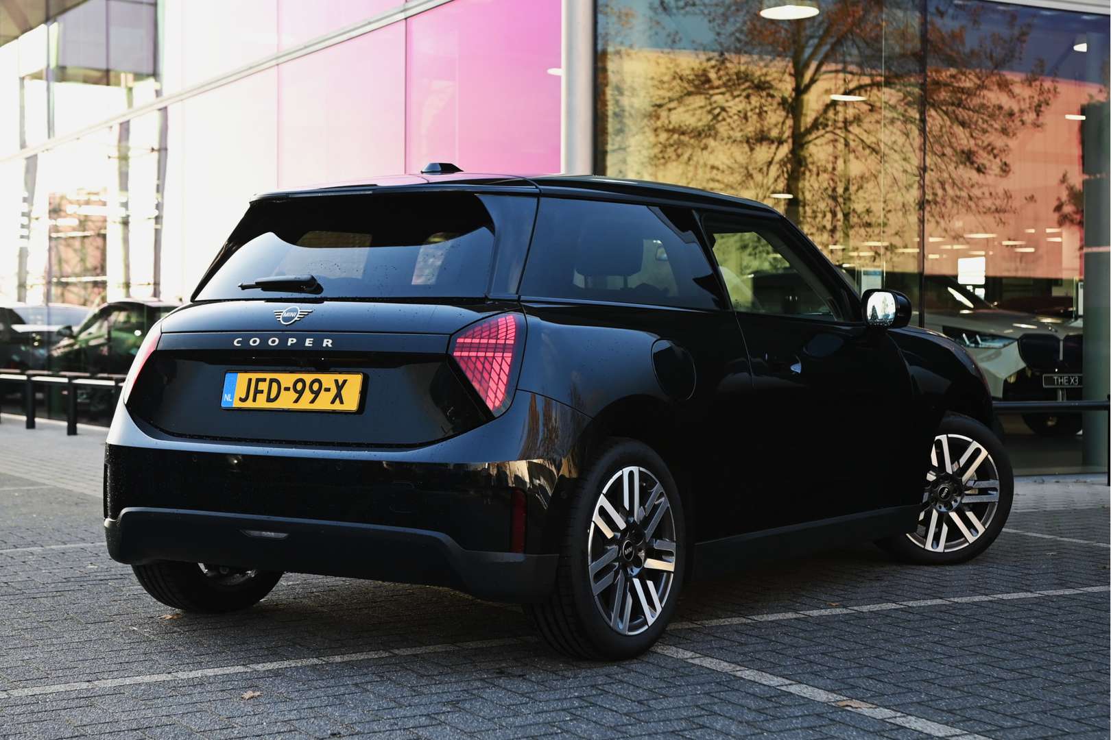 Mini Hatchback Classic Cooper E -  - Joinsteer - #1