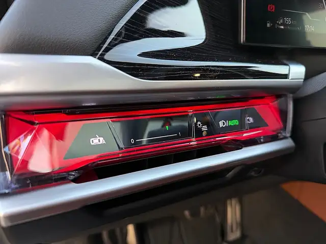 BMW 750 i xDrive Limousine PHEV Automatik *SHADOWLINE**... Ansicht 26