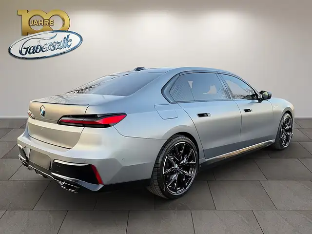 BMW 750 i xDrive Limousine PHEV Automatik *SHADOWLINE**... Ansicht 2