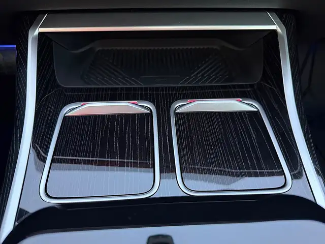 BMW 750 i xDrive Limousine PHEV Automatik *SHADOWLINE**... Ansicht 24