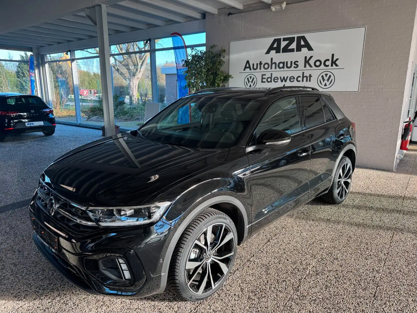 Volkswagen T-Roc R-Line 1.5 TSI DSG*AHK*PANORAMA*KAMERA Schwarz - 1