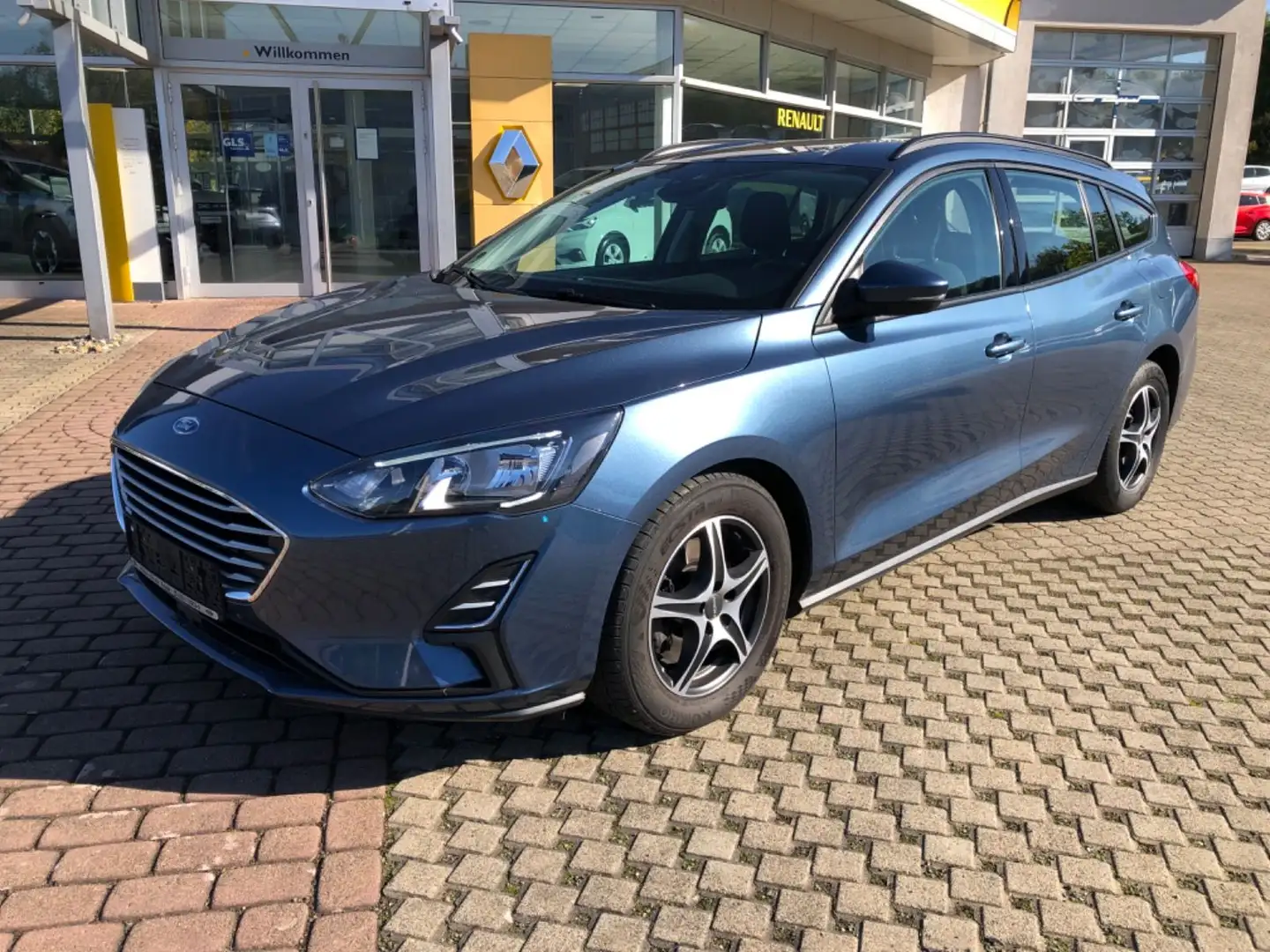 Ford Focus Turnier Trend Blau - 1