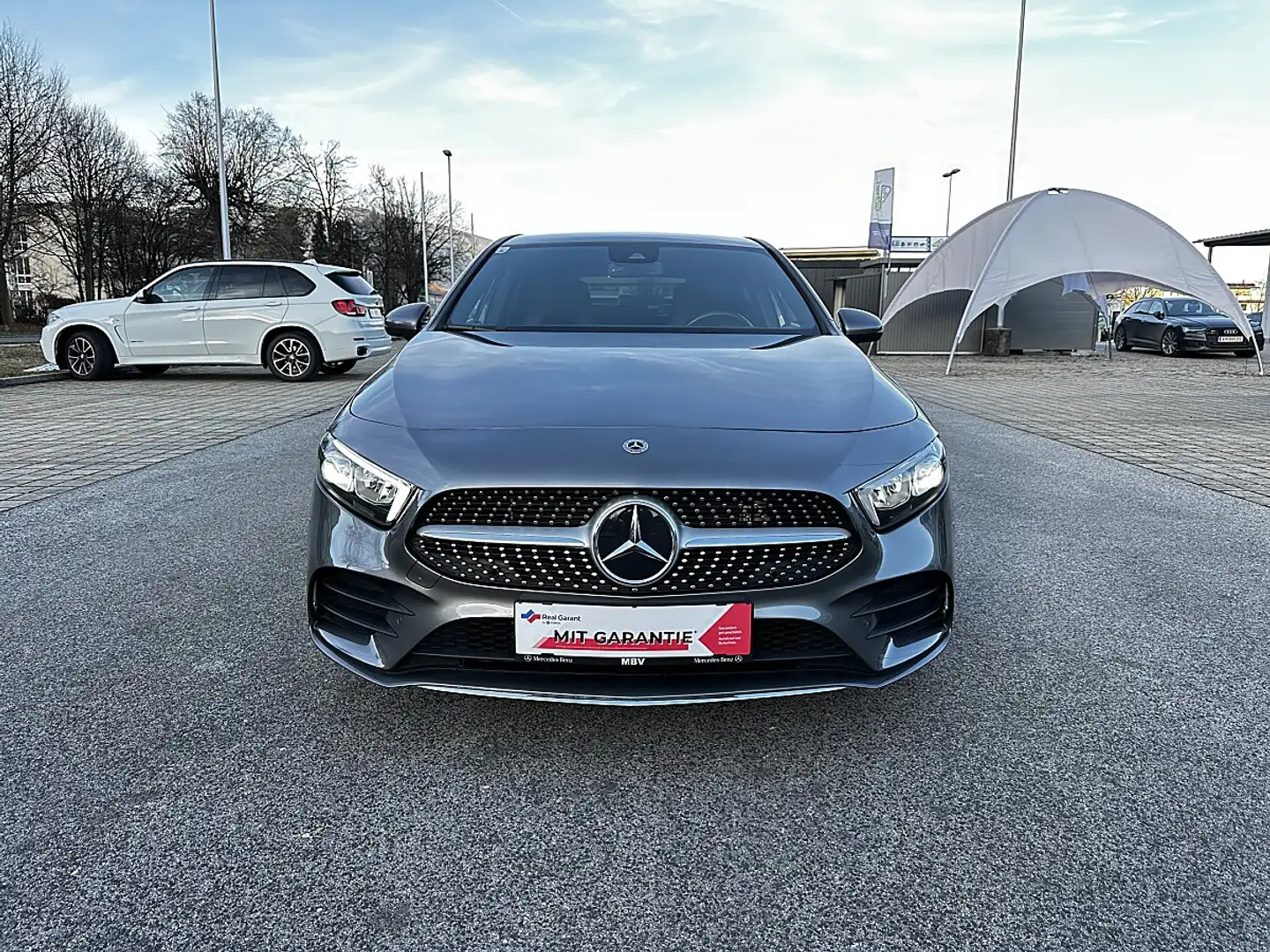 Mercedes-Benz A 250 e AMG-Line Aut. AMG-Style High-LED-Scheinwerfer... Grau - 2