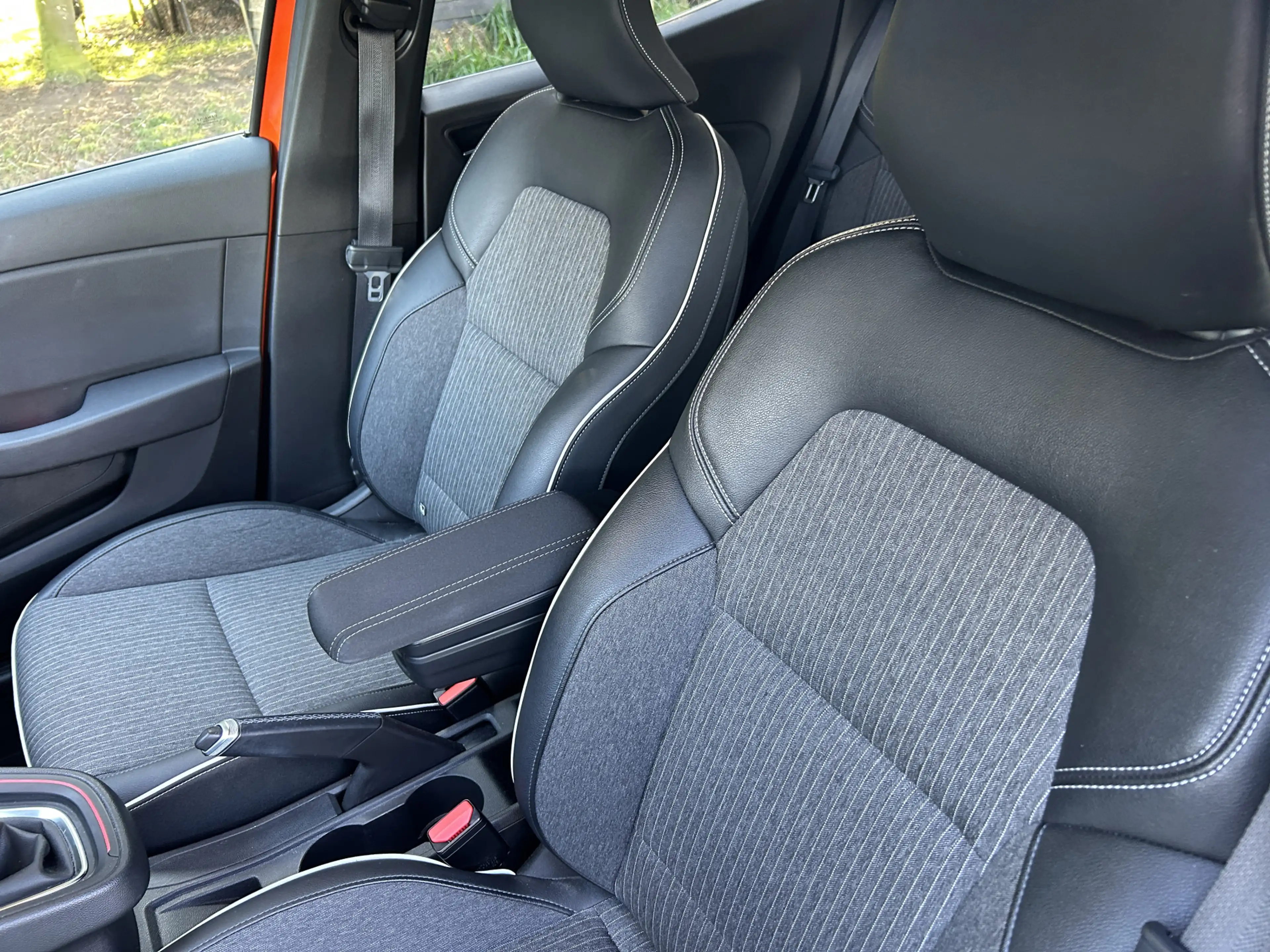 Renault Clio 1.0 TCe Intens,Clima, 17 inch. 101Pk — photo 10
