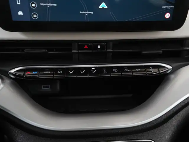 Fiat 500e view 13