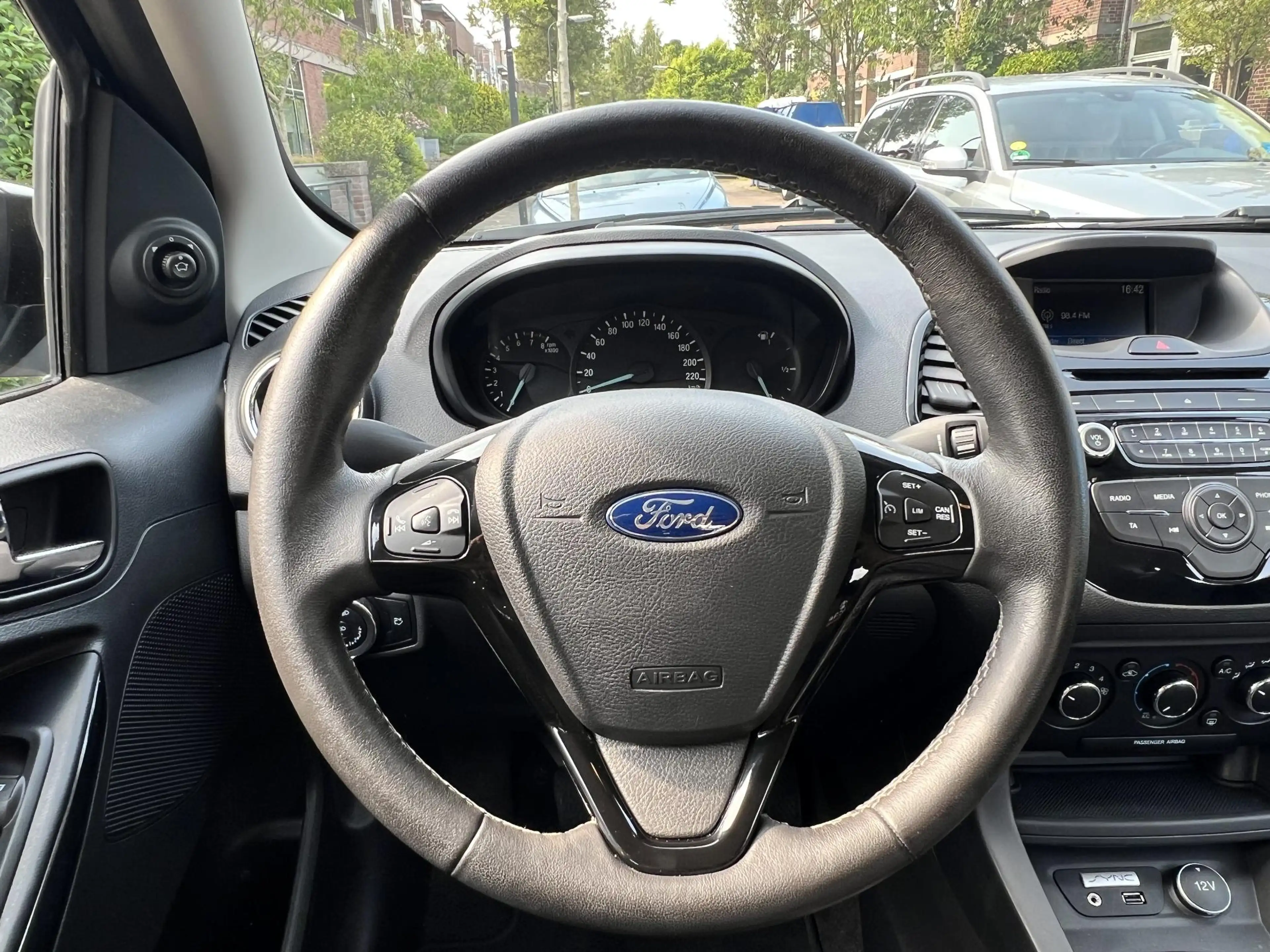 Ford Ka/Ka+ 1.2 Trend Ultimate — photo 11