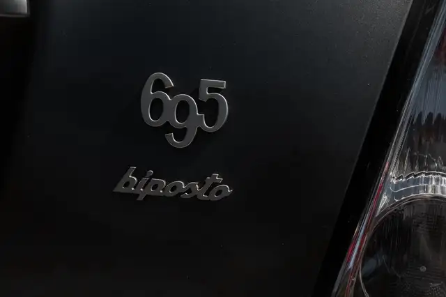 Abarth 695 view 8