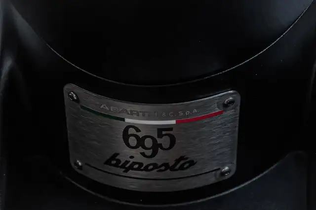 Abarth 695 view 25
