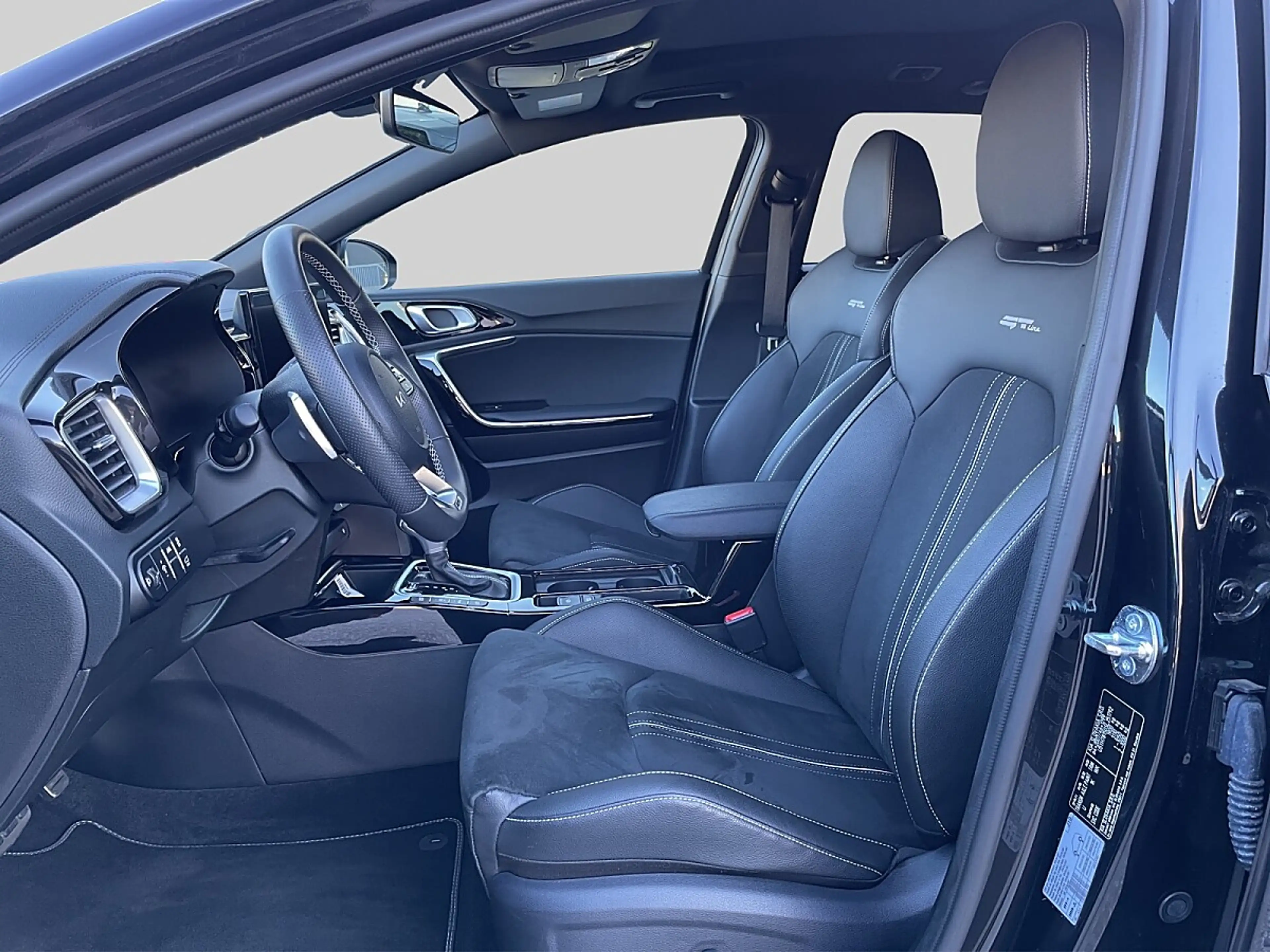 Kia Ceed SW / cee'd SW ceed SW 1,5 TGDI GT-Line 48V DCT — photo 6