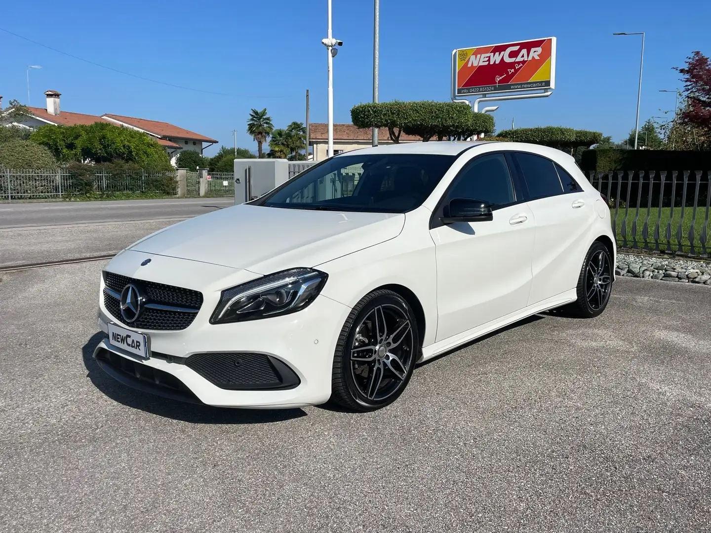 Mercedes-Benz A 200 d Premium 4matic auto AMG pack Blanco - 1