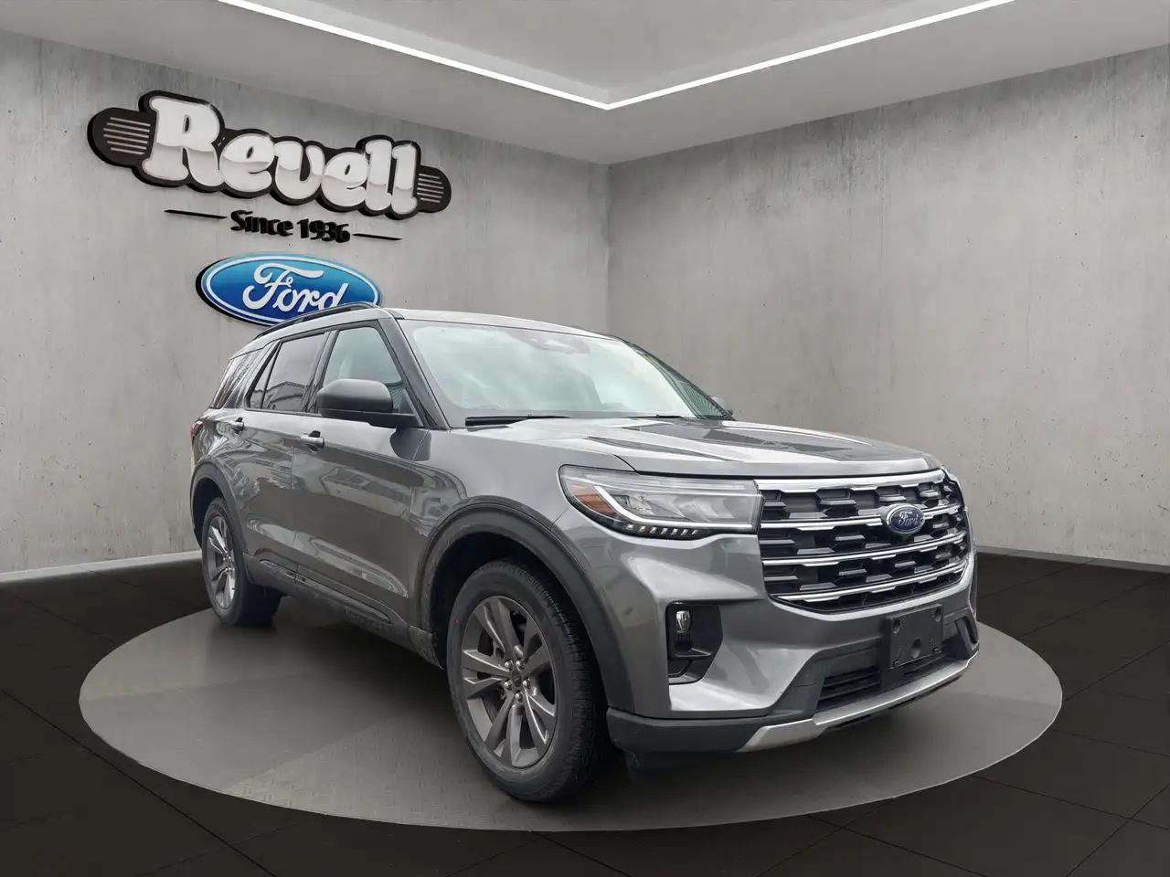 Ford Explorer снимка Ford Explorer