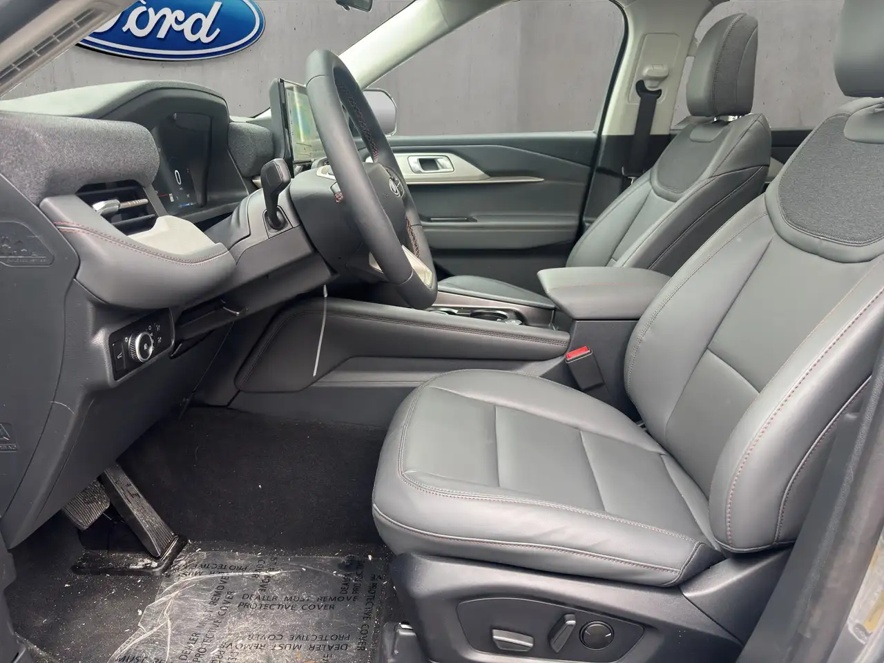 Ford Explorer снимка Ford Explorer