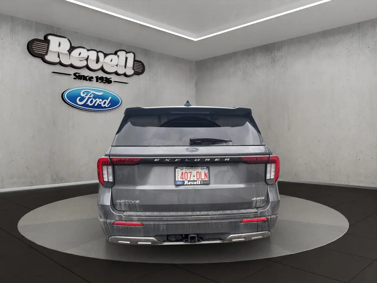 Ford Explorer снимка Ford Explorer