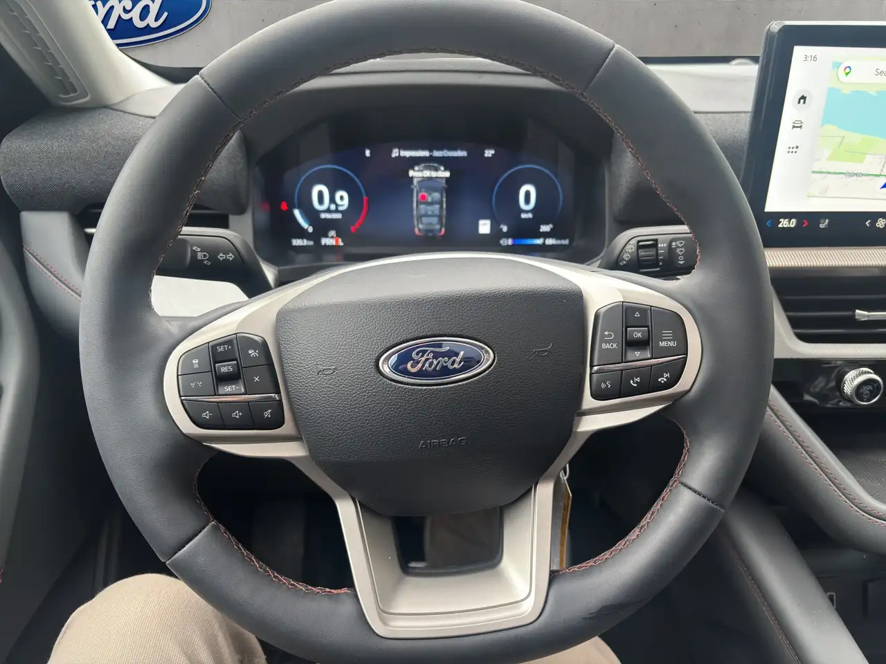 Ford Explorer снимка Ford Explorer