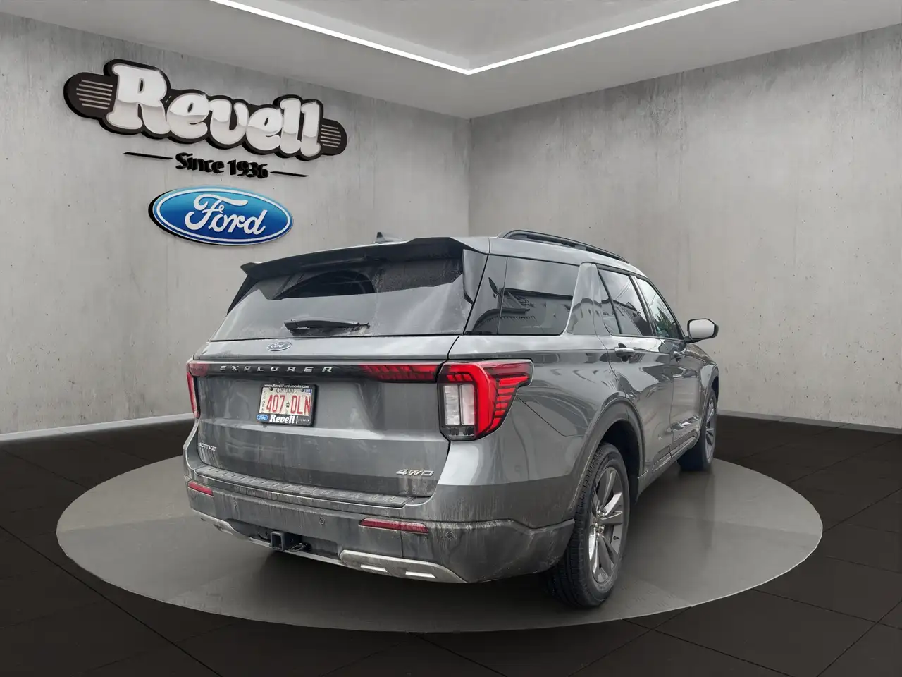 Ford Explorer снимка Ford Explorer