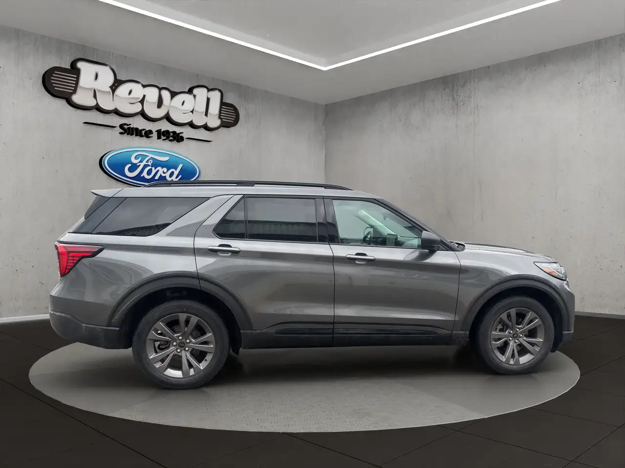 Ford Explorer снимка Ford Explorer