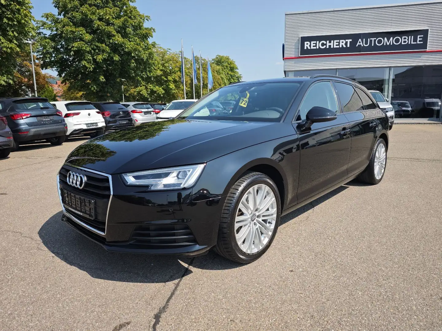 Audi A4 Avant 150PS #18" #LED #PDC #APP-Link Noir - 2