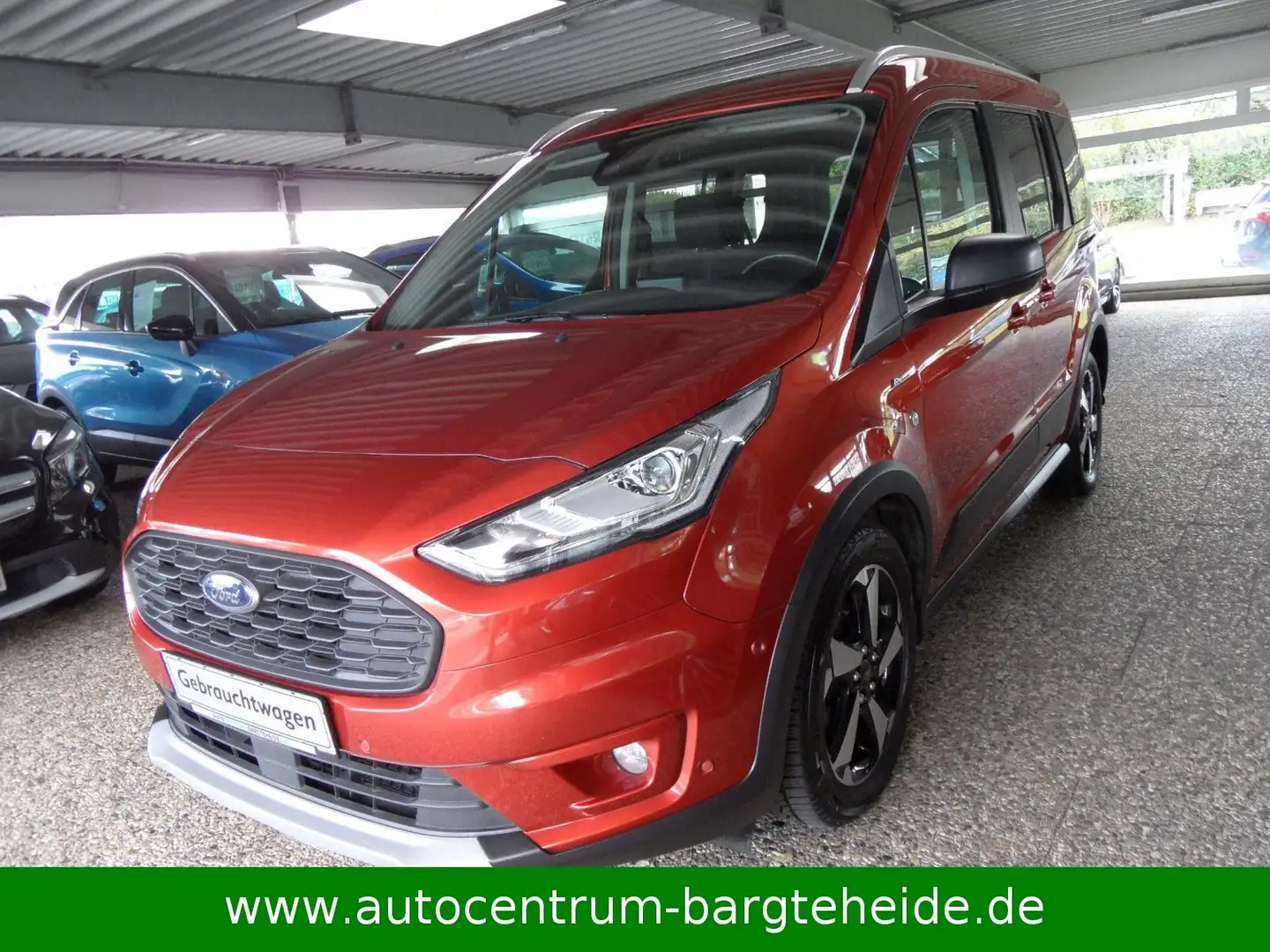Ford Tourneo Connect Aut. 1.5  Active KAMERA+PANO+NAV - 2