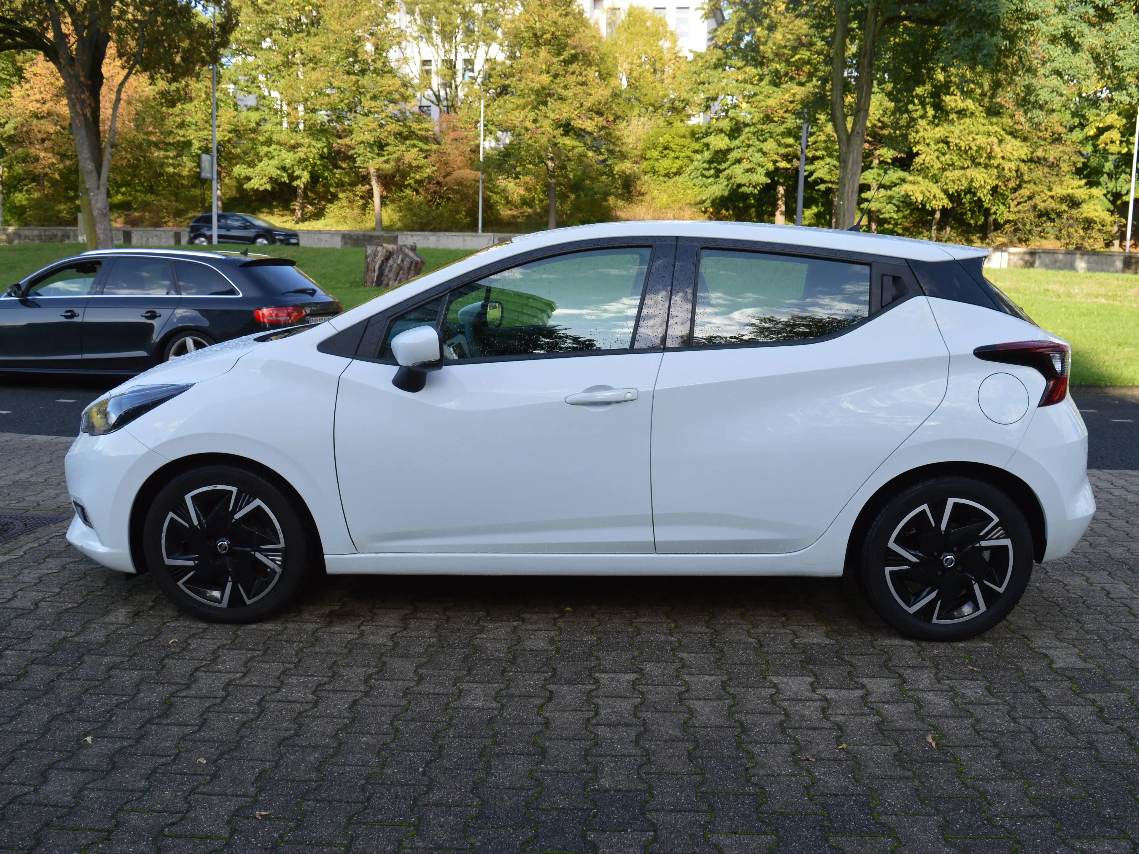 Nissan Micra Micra 1.0 IG-T Xtronic N-Way*PDC*Sitzheizung* — photo 4
