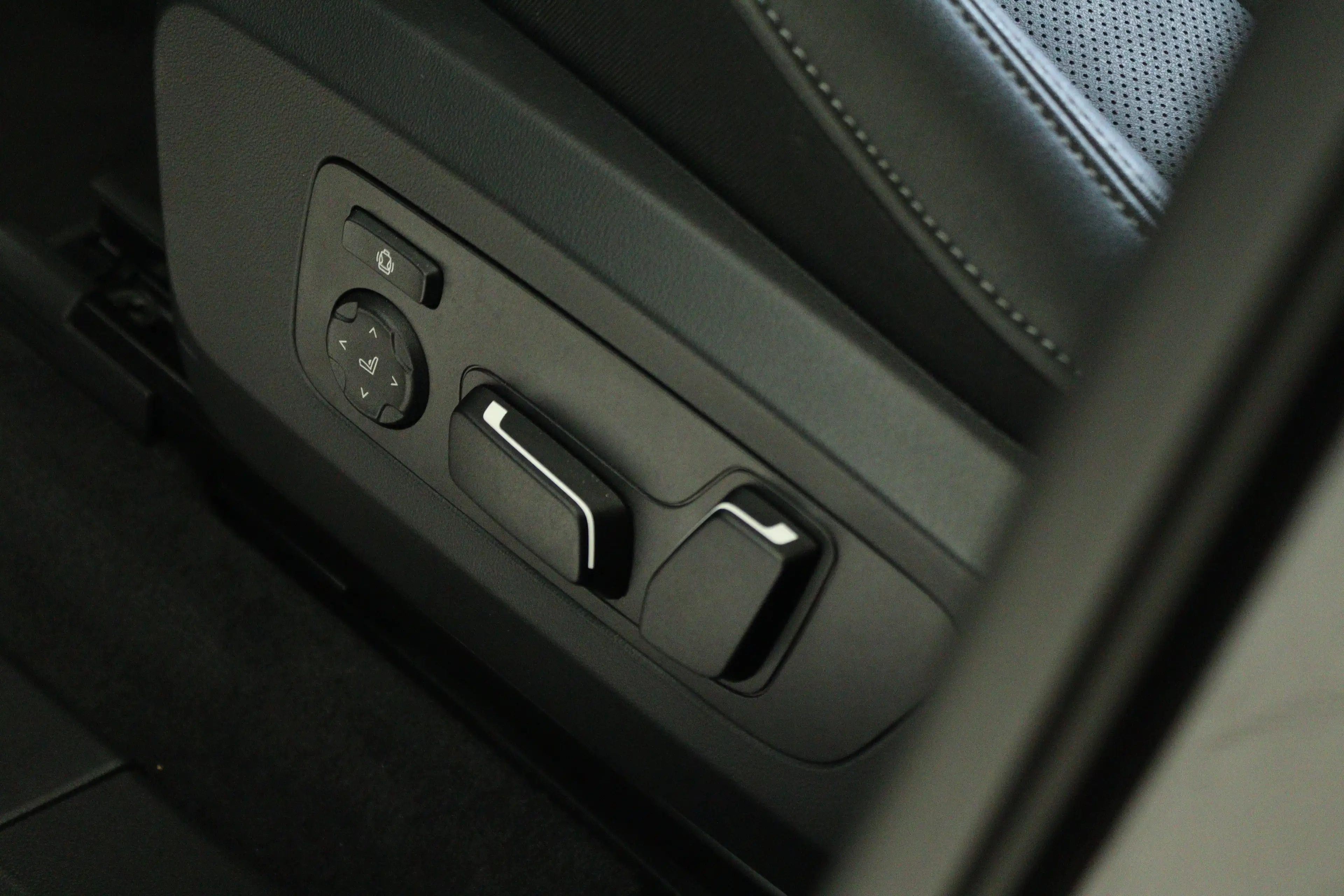 BMW X3 30e xDrive M-Sport | Harman & Kardon | Head-up | 3 — photo 30