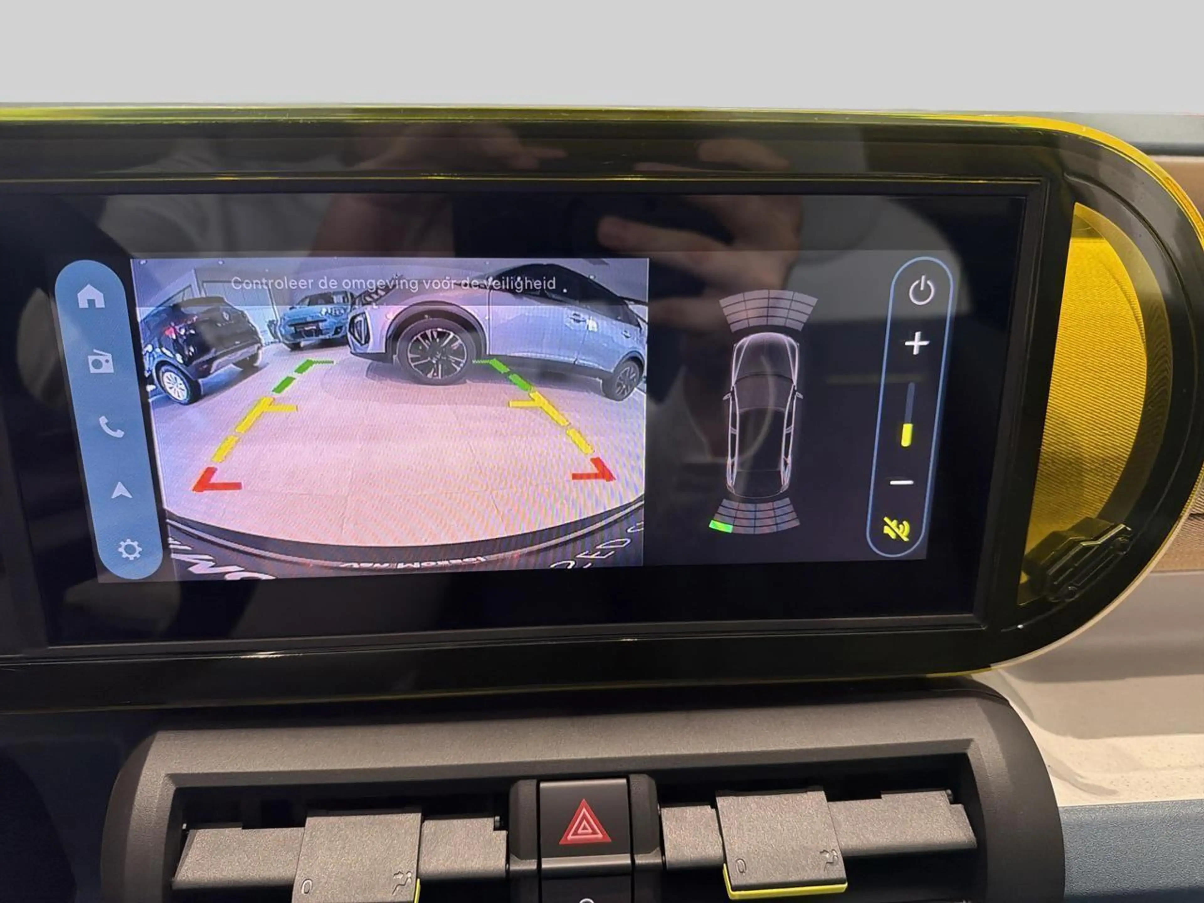Fiat Grande Panda 1.2 Hybrid 100 DCT La Prima — photo 14