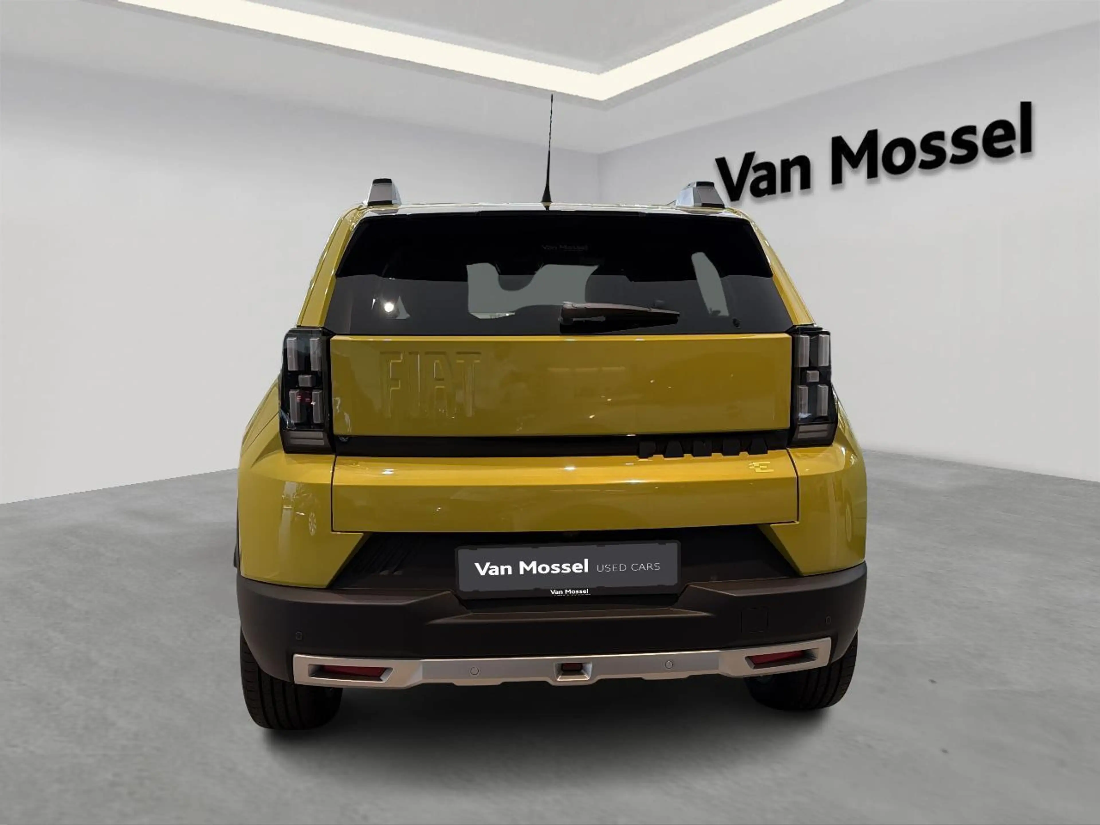 Fiat Grande Panda 1.2 Hybrid 100 DCT La Prima — photo 5