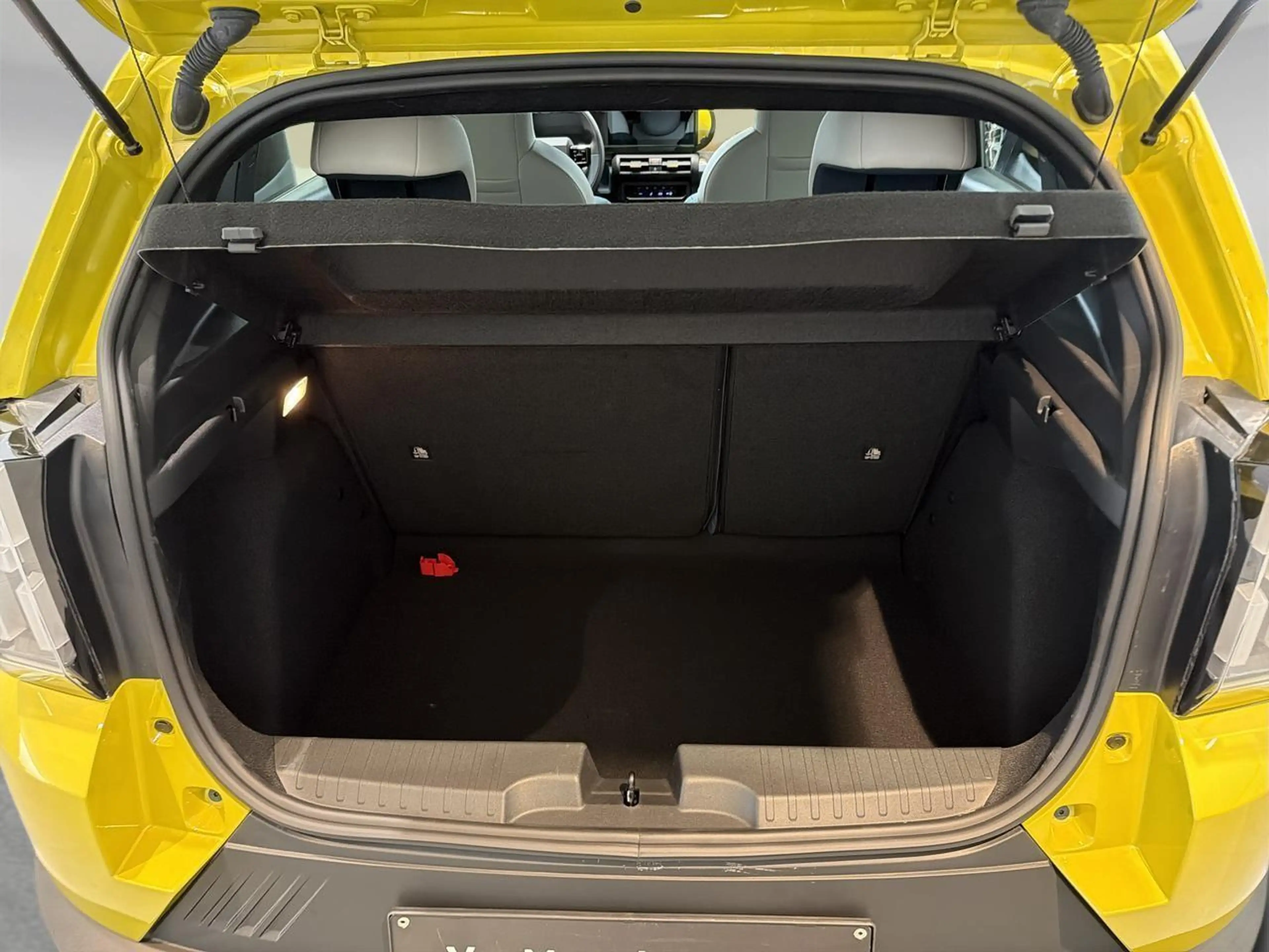 Fiat Grande Panda 1.2 Hybrid 100 DCT La Prima — photo 6