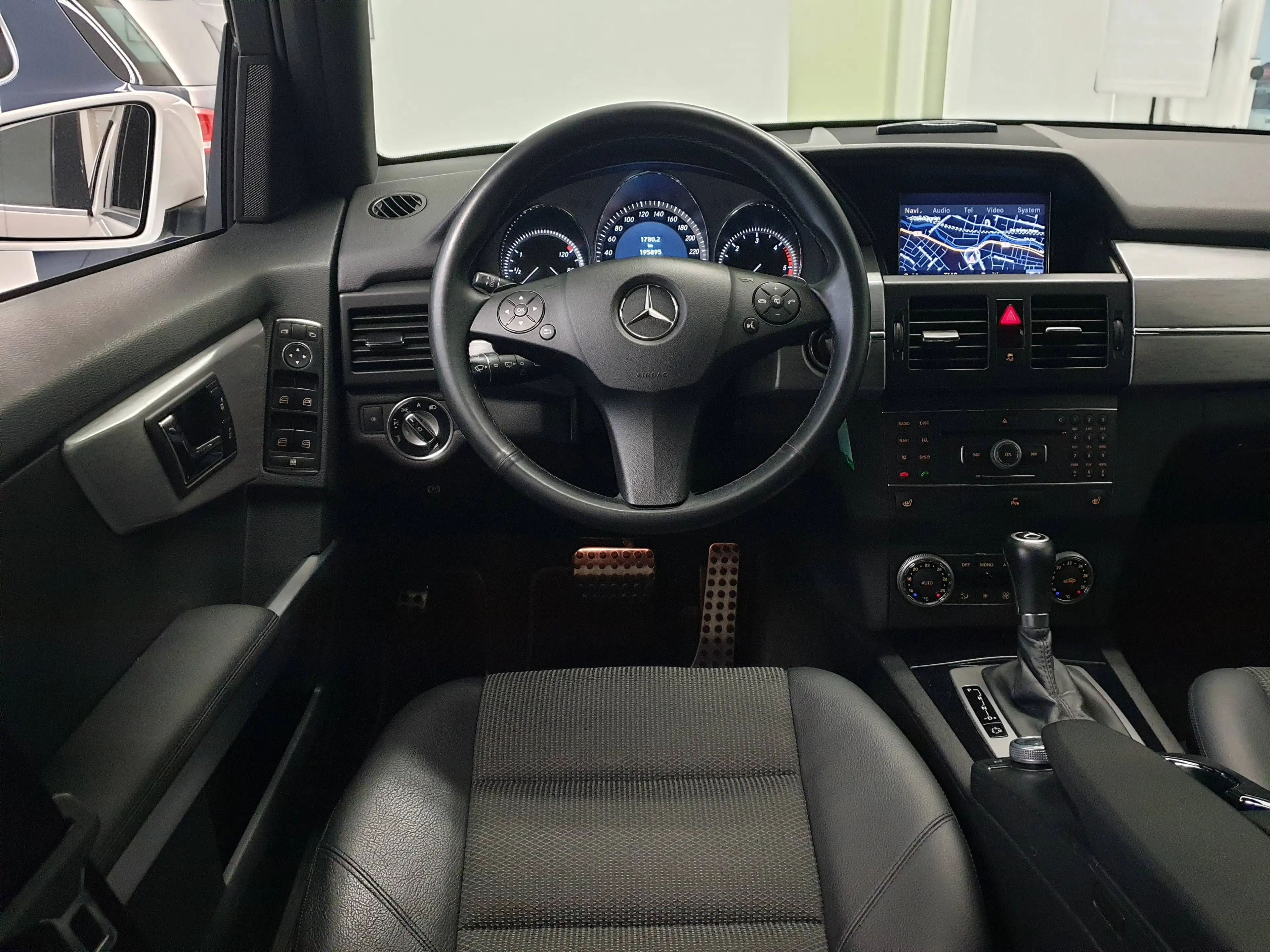 Mercedes-Benz GLK 250 CDI DPF 4Matic 7G-TRONIC Navi AHK ILS Tempomat — photo 7