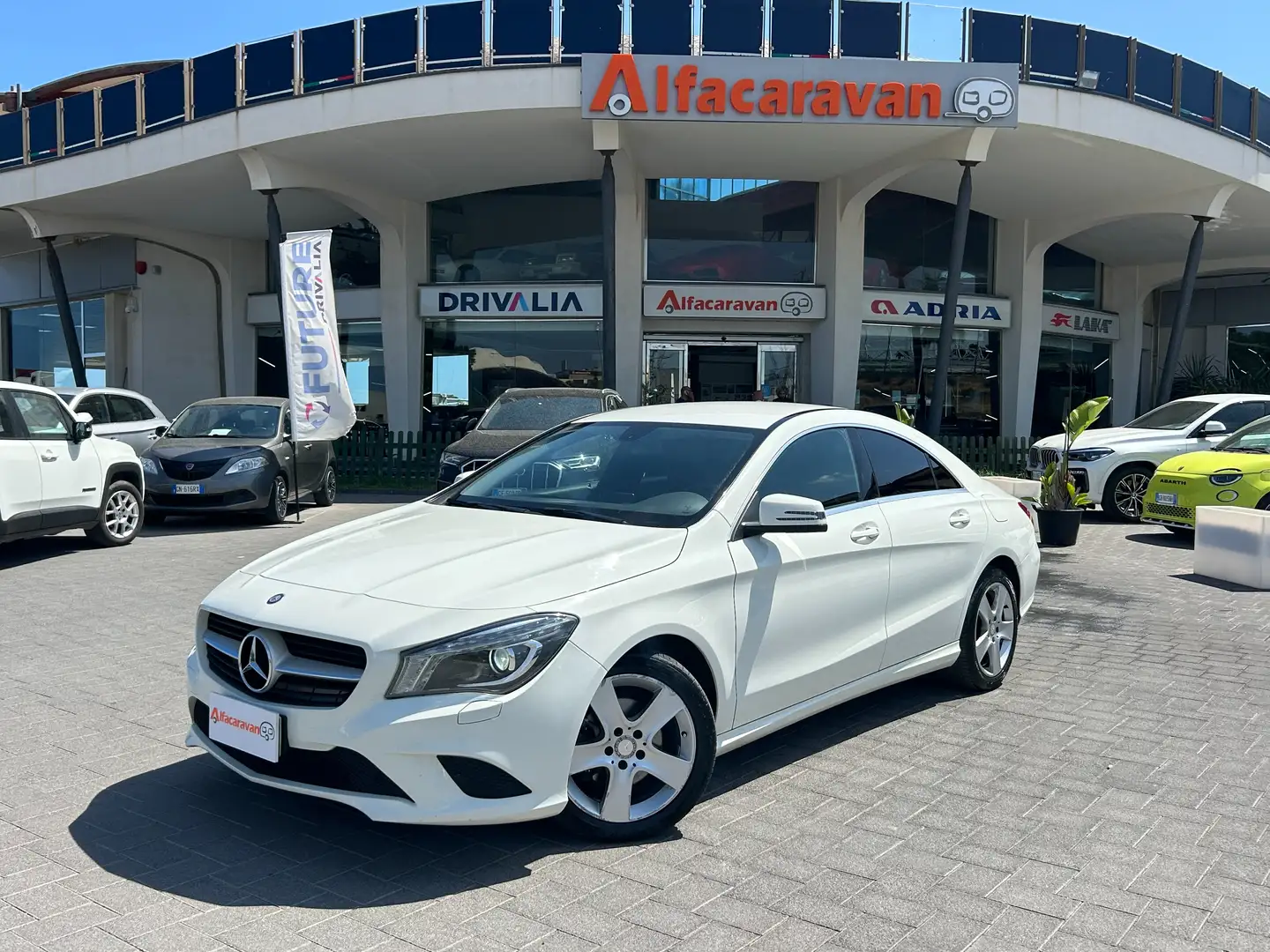 Mercedes-Benz CLA 180 CLA cdi Executive auto Bianco - 1