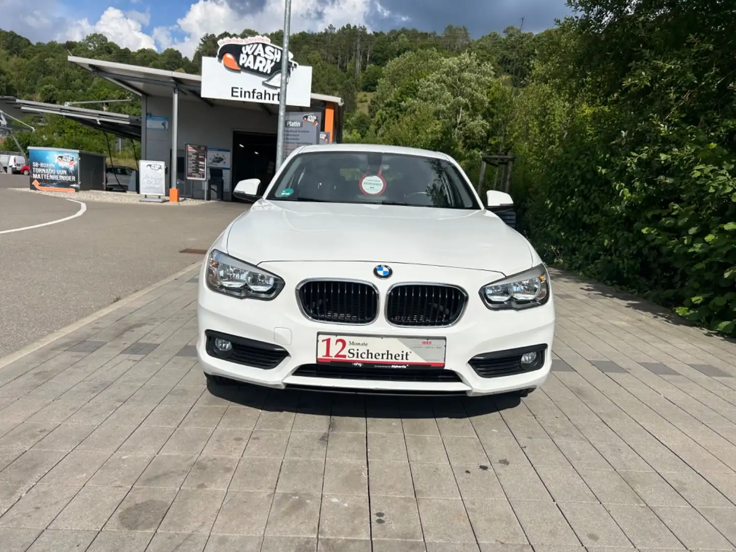 BMW 118 Baureihe 1 Lim. 5-trg. 118 i Advantage Weiß - 2
