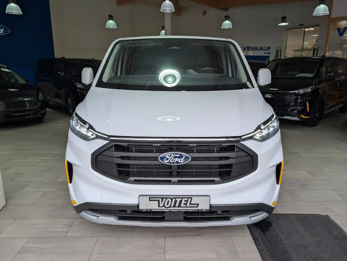 Ford Tourneo Custom Transit Custom Trail 2,0l Allrad Automatik! Bílá - 2