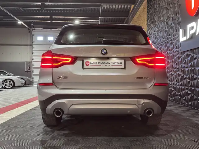 BMW X3 view 6