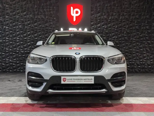 BMW X3 view 2