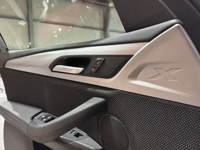 BMW X3 view 15