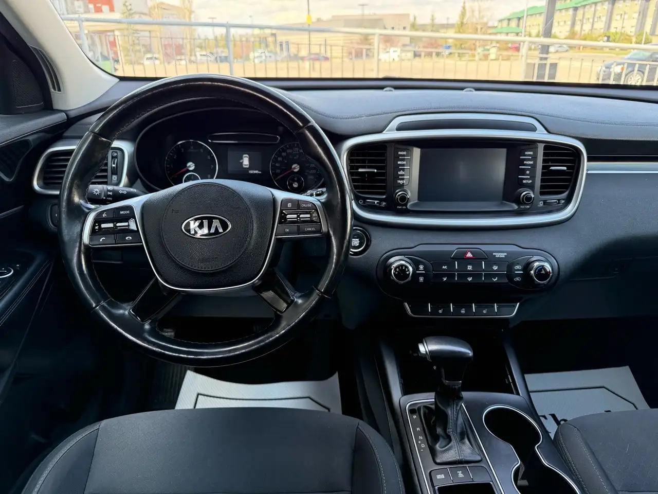 Kia Sorento снимка Kia Sorento