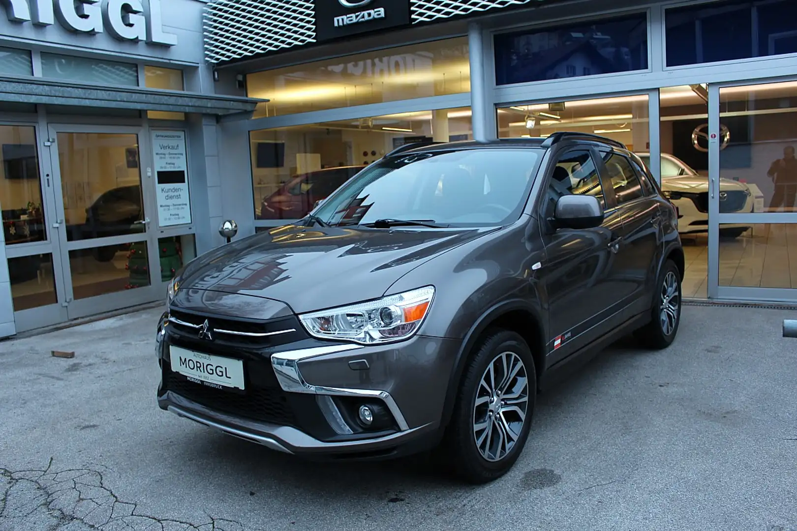 Mitsubishi ASX 1,6 MIVEC Invite Vision 40 Grau - 2