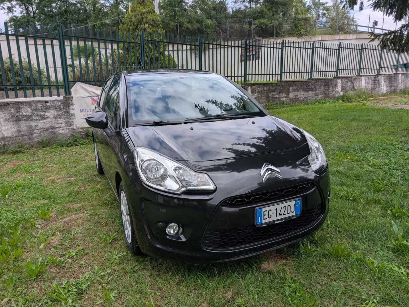 Citroen C3 C3 1.1 Seduction UNICO PROPRIETARIO Zwart - 1