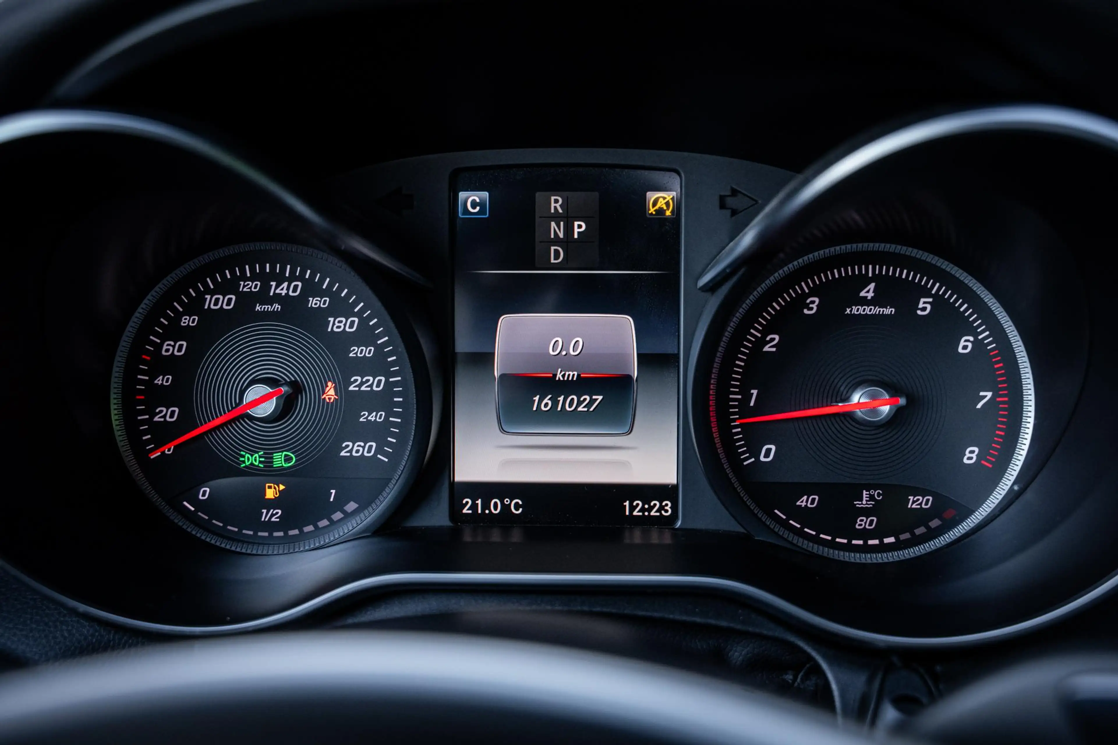 Mercedes-Benz C 180 Estate AMG Night Edition Pano|Burmester|Carplay|Ca — photo 43