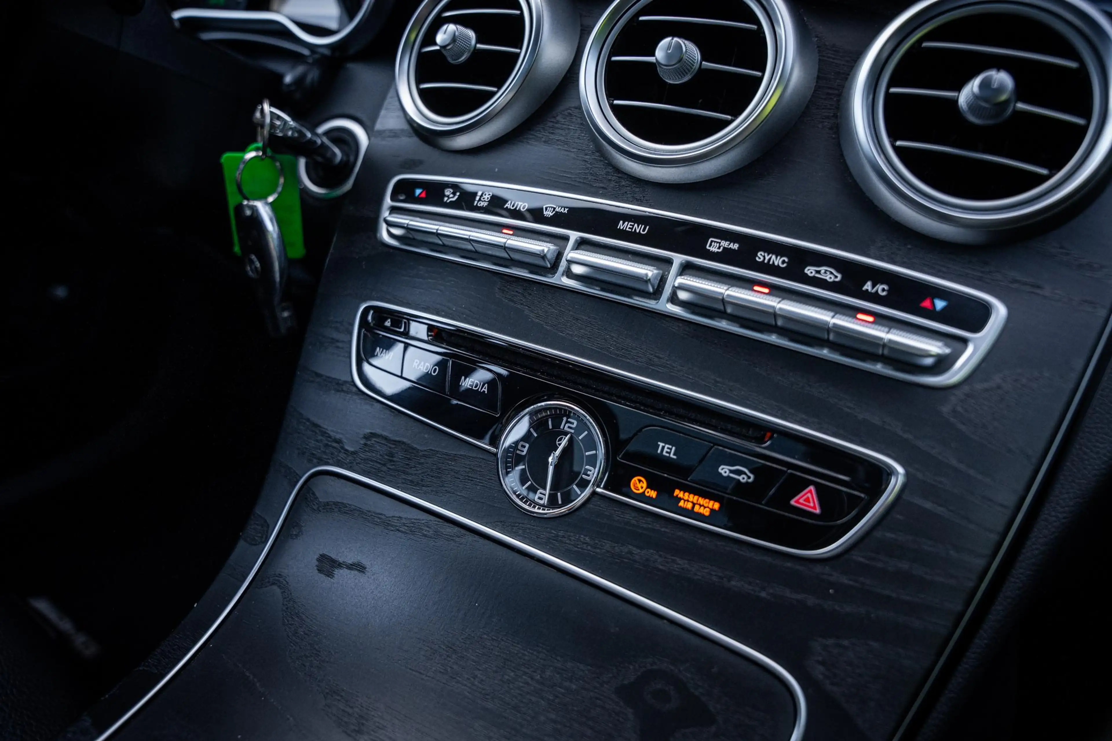 Mercedes-Benz C 180 Estate AMG Night Edition Pano|Burmester|Carplay|Ca — photo 34